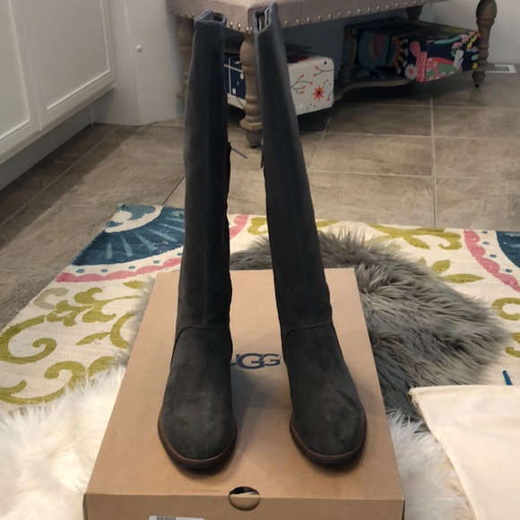 Women’s ugg boots - Picture 3 of 8
